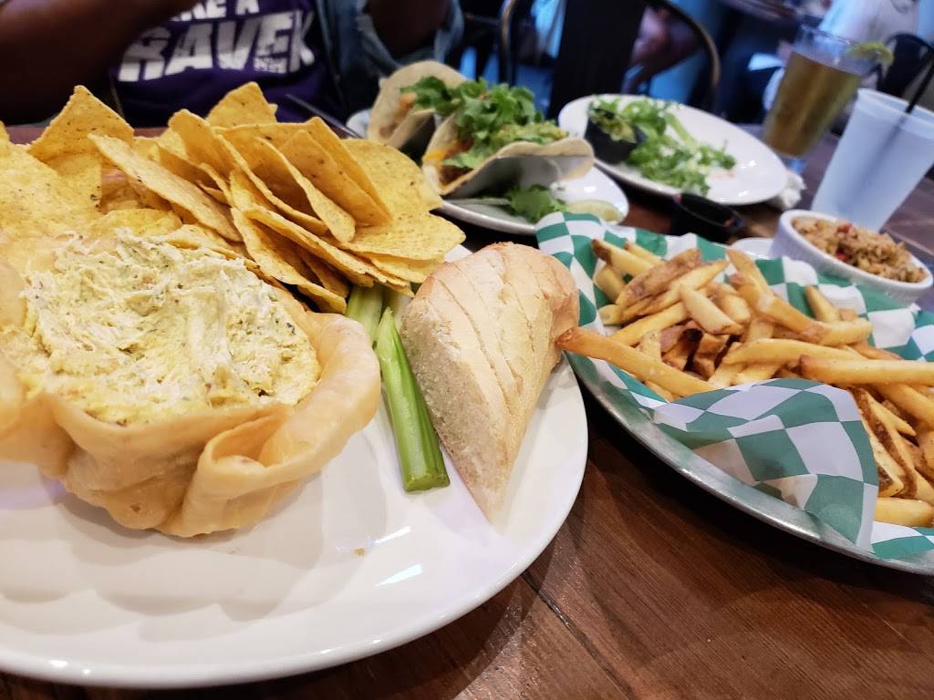 Nacho Mamas Towson | restaurant | 2 W Pennsylvania Ave, Towson, MD 21204, USA | 4106730069 OR +1 410-673-0069