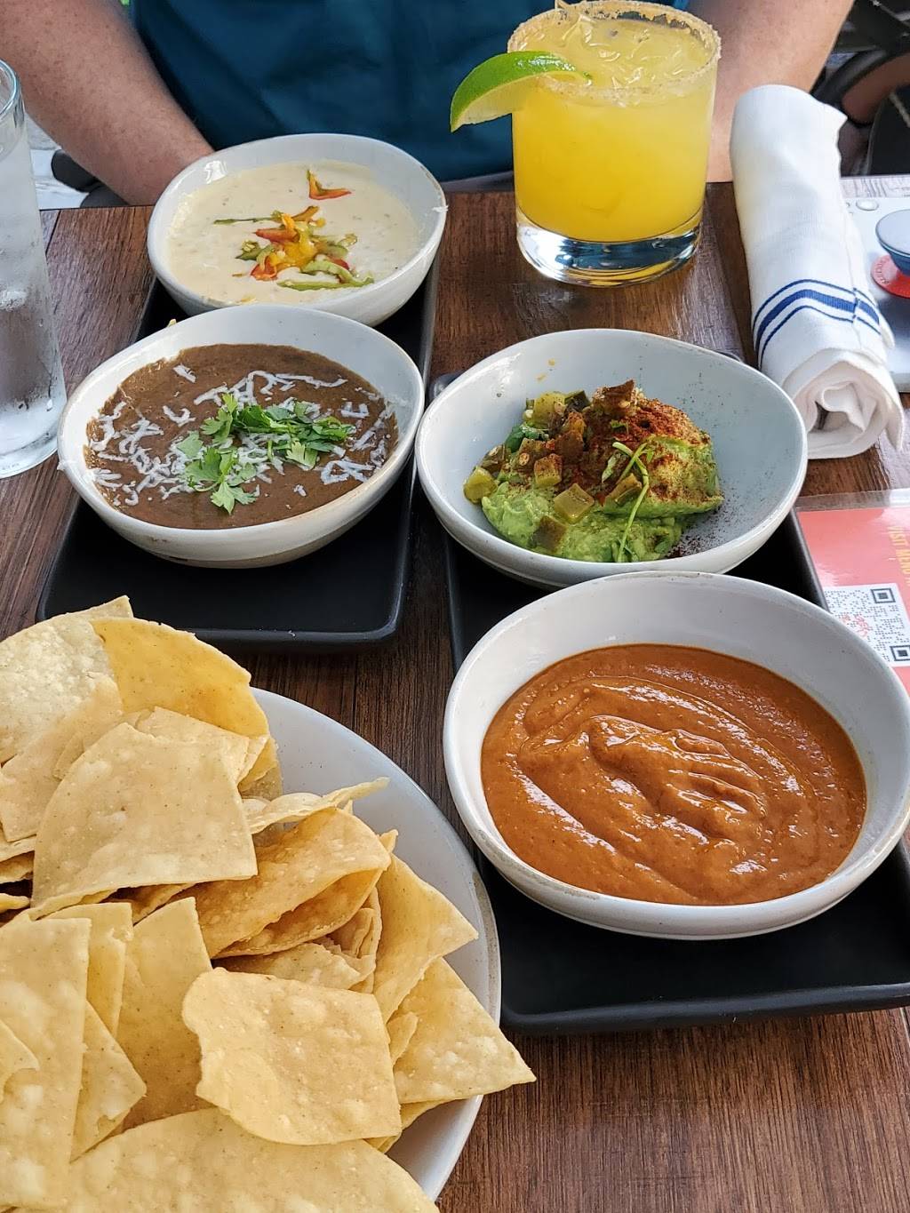 Mexicue | restaurant | 160 8th Ave, New York, NY 10011, USA | 6466493133 OR +1 646-649-3133