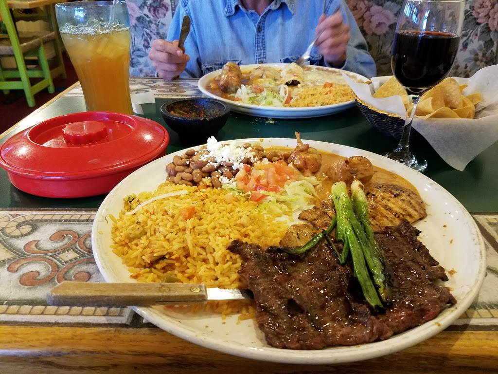 Agaveros Mexican Restaurant | restaurant | 10143 W Chatfield Ave, Littleton, CO 80127, USA | 3039488776 OR +1 303-948-8776