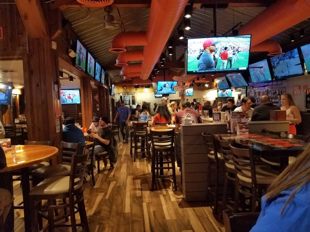 Hooters | meal takeaway | 654 Wade Cir S, Goodlettsville, TN 37072, USA | 6158516499 OR +1 615-851-6499