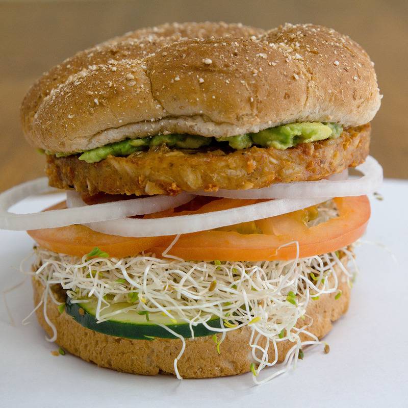 Beach Burger | restaurant | 2152 Avenida De La Playa, La Jolla, CA 92037, USA | 8583526248 OR +1 858-352-6248