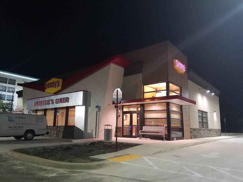 Dennys | restaurant | 2541 N 29th Ave, Hollywood, FL 33021, USA | 9549202859 OR +1 954-920-2859