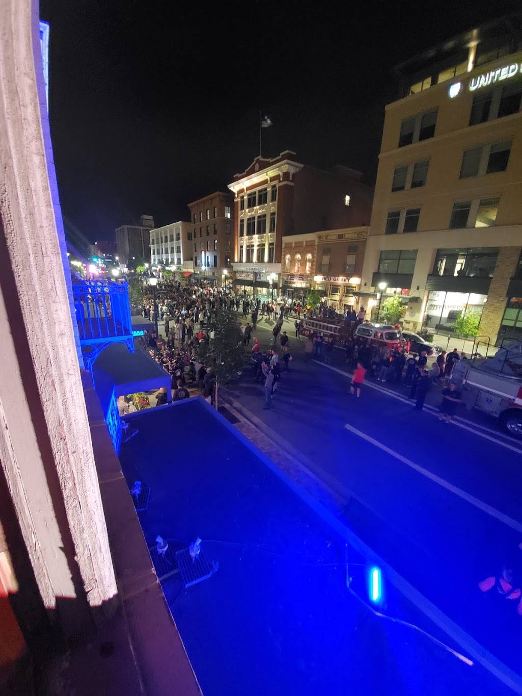 The Thirsty Parrot Bar & Grill | restaurant | 32 S Tejon St, Colorado Springs, CO 80903, USA | 7198841094 OR +1 719-884-1094