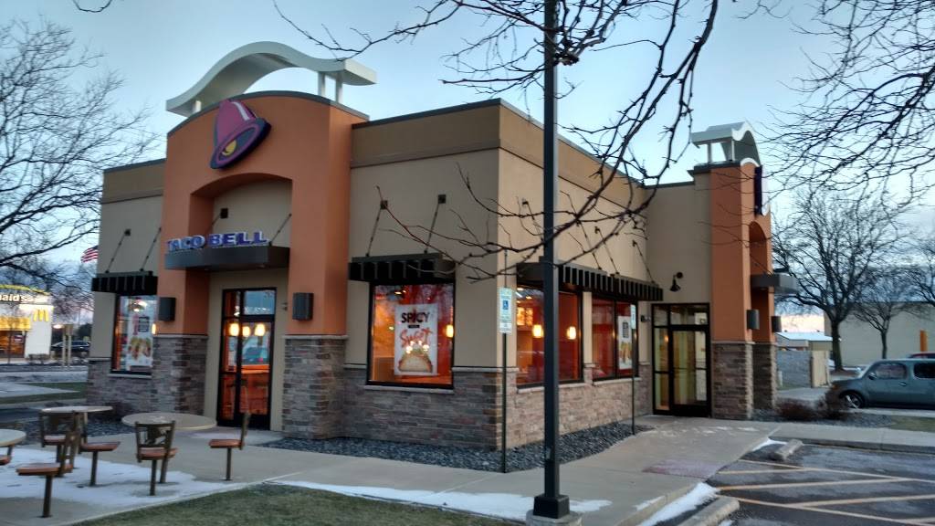 Taco Bell | meal takeaway | 2626 Humes Rd, Janesville, WI 53545, USA | 6087522077 OR +1 608-752-2077