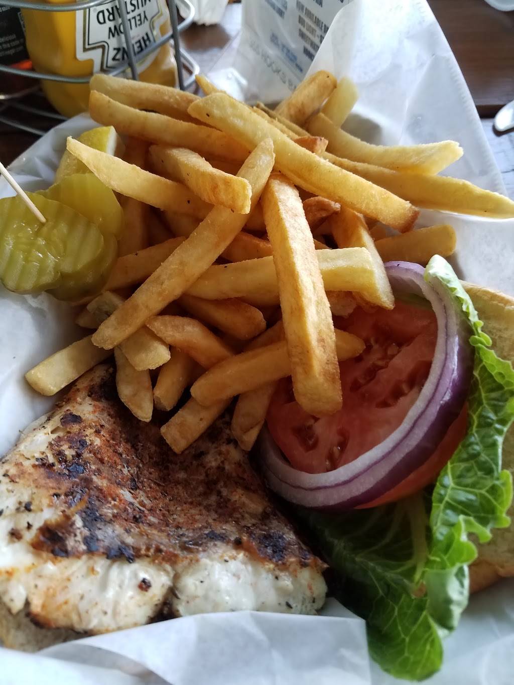 Hooks Waterfront Bar and Grill | restaurant | 611 Destiny Dr, Ruskin, FL 33570, USA | 8139381152 OR +1 813-938-1152