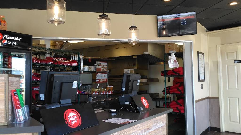 Pizza Hut | restaurant | 600 W Whipple Ave, Redwood City, CA 94063, USA | 6503618700 OR +1 650-361-8700