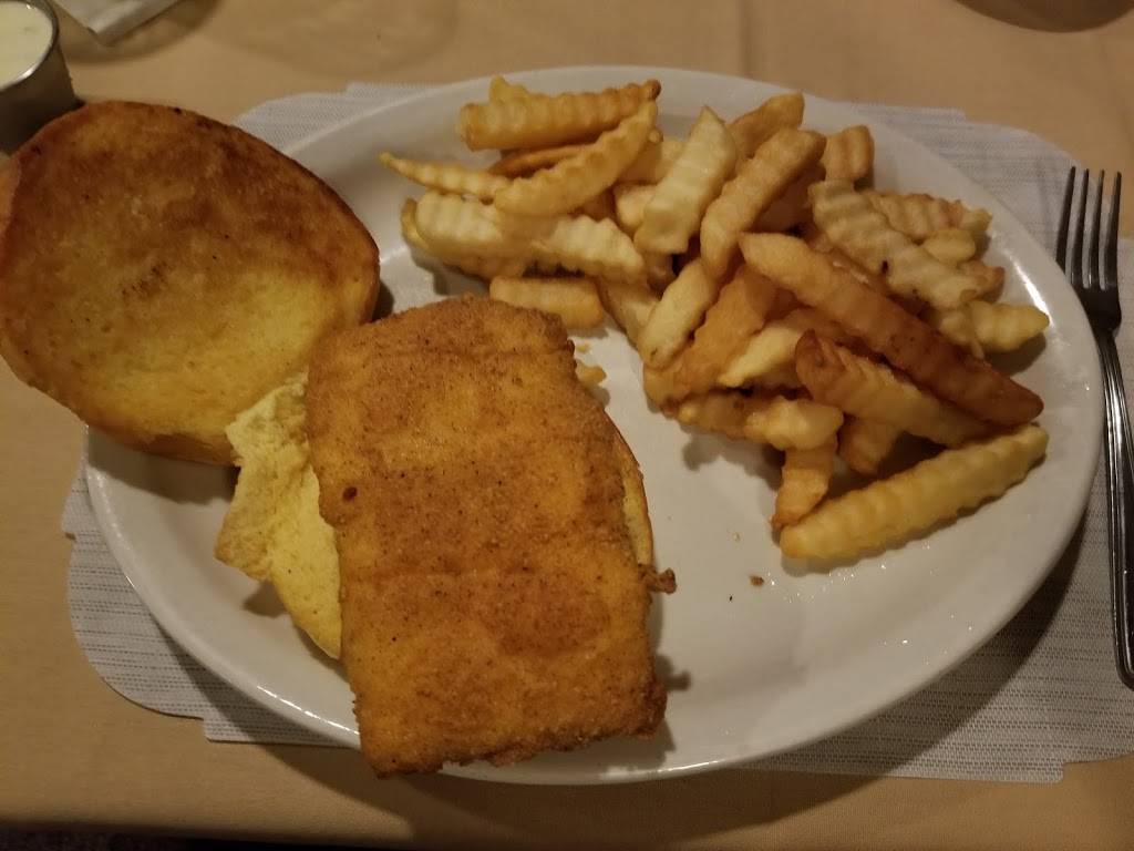 Simpsons Restaurant | restaurant | 222 S Main St, Waupaca, WI 54981, USA | 7152582330 OR +1 715-258-2330