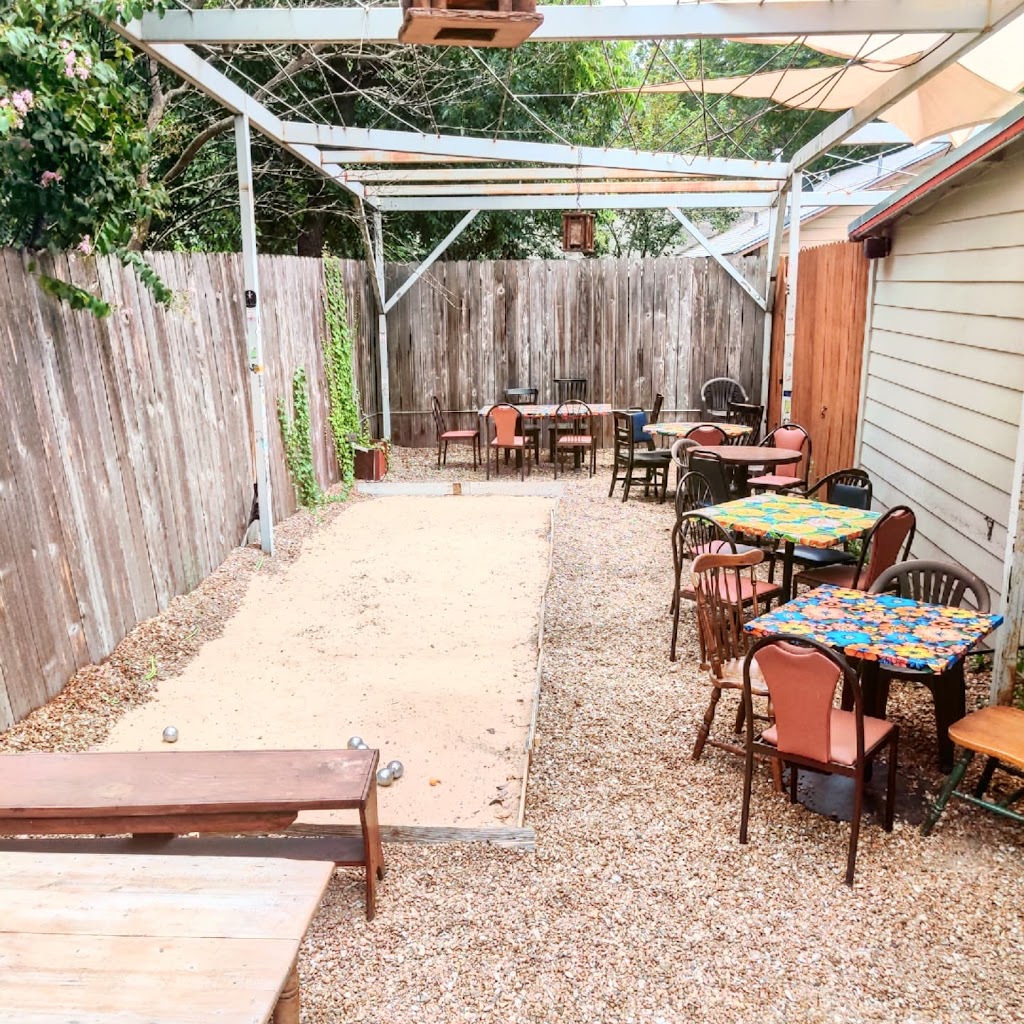 Show Me Pizza | restaurant | 2809 S 1st St, Austin, TX 78704, USA | 5125512657 OR +1 512-551-2657