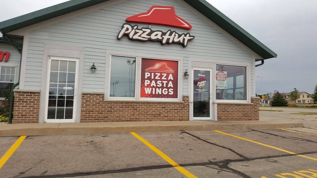 Pizza Hut | restaurant | 1848 US-18, Mt Horeb, WI 53572, USA | 6084373737 OR +1 608-437-3737