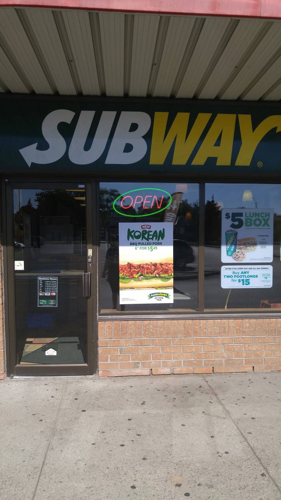 Subway | restaurant | Dundurn Place, 50 Dundurn St S Unit # 107, Hamilton, ON L8P 4W3, Canada | 9055277050 OR +1 905-527-7050