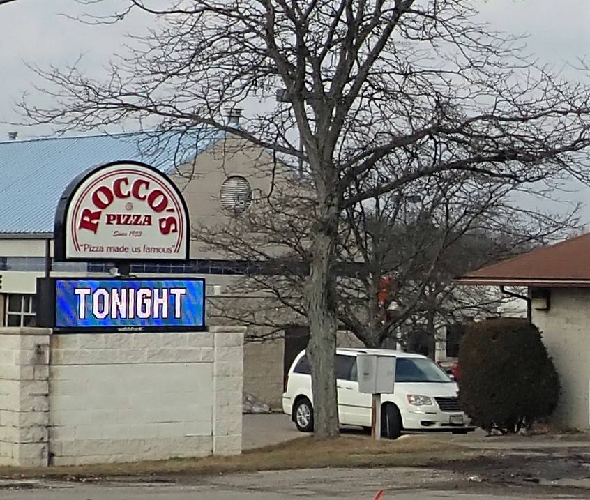 Roccos Pizza Shop - Graham Road | restaurant | 973 Graham Rd, Cuyahoga Falls, OH 44221, USA | 3309201111 OR +1 330-920-1111