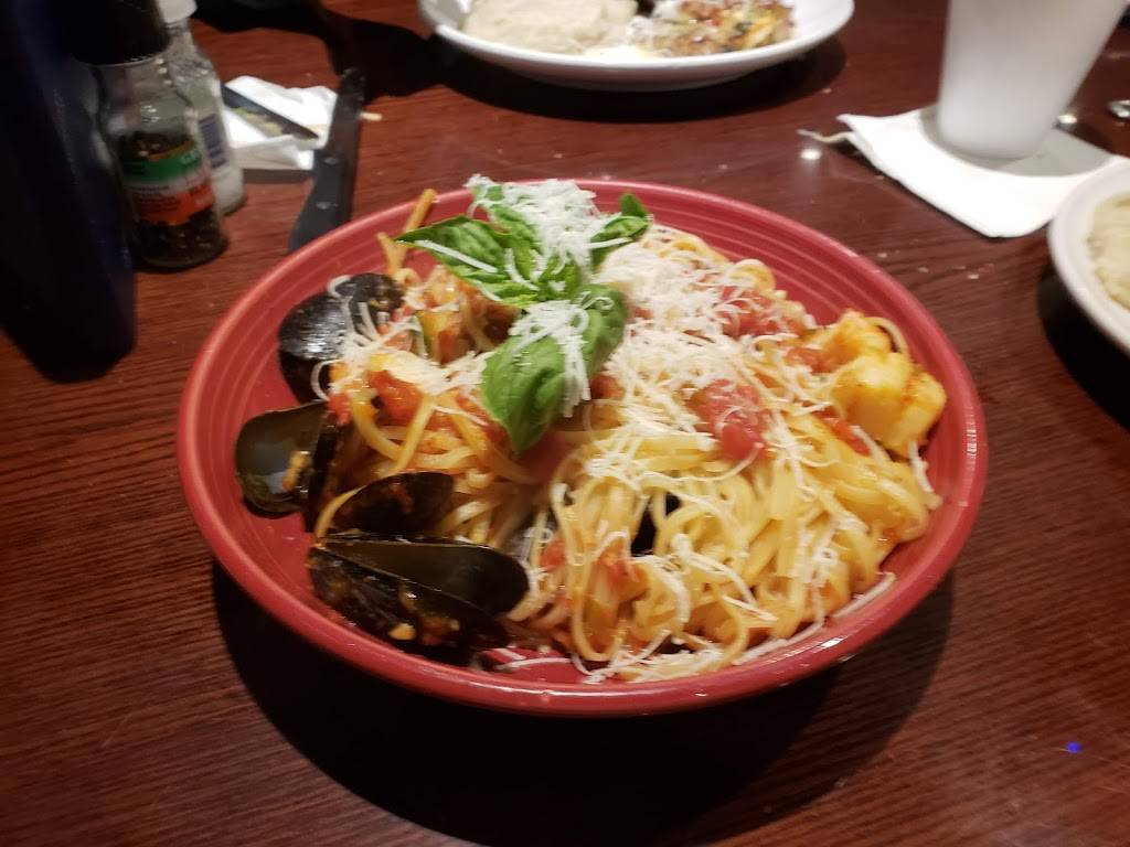 Carrabbas Italian Grill | restaurant | 11435 N Dale Mabry Hwy, Tampa, FL 33618, USA | 8132659844 OR +1 813-265-9844