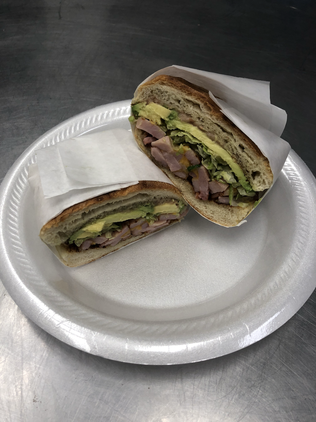 Los Favoritos Taco Shop | restaurant | 5865 W Ray Rd #11, Chandler, AZ 85226, USA | 4809618122 OR +1 480-961-8122