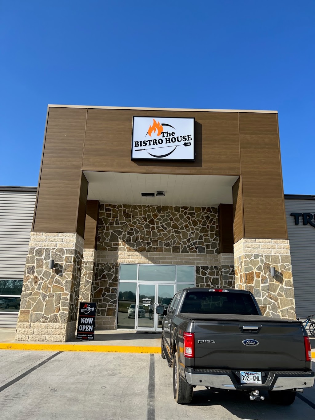 The Bistro House | restaurant | 11759 US-63, Bono, AR 72416, USA | 8702302725 OR +1 870-230-2725