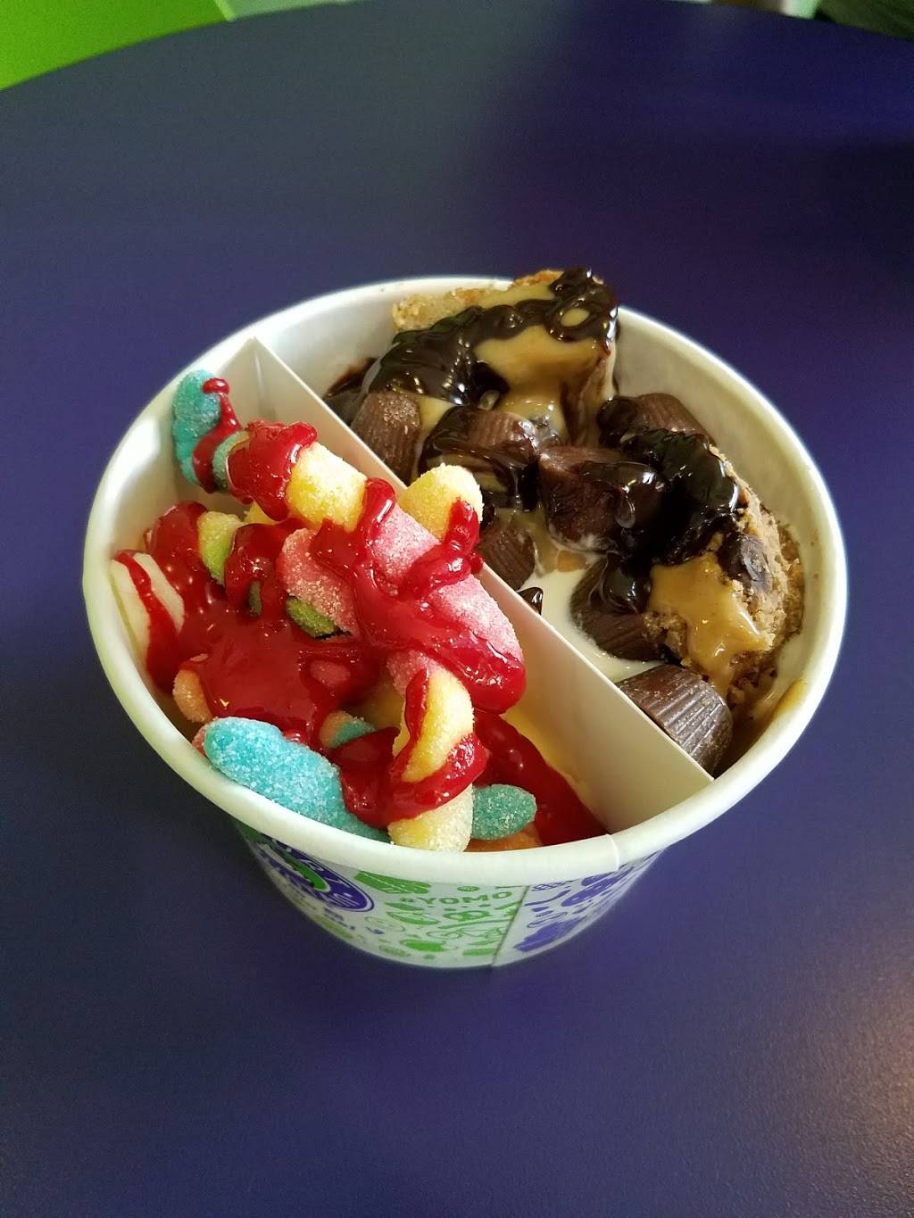 Yogurt Mountain | restaurant | 2719 Gulf to Bay Blvd, Clearwater, FL 33759, USA | 7277974931 OR +1 727-797-4931