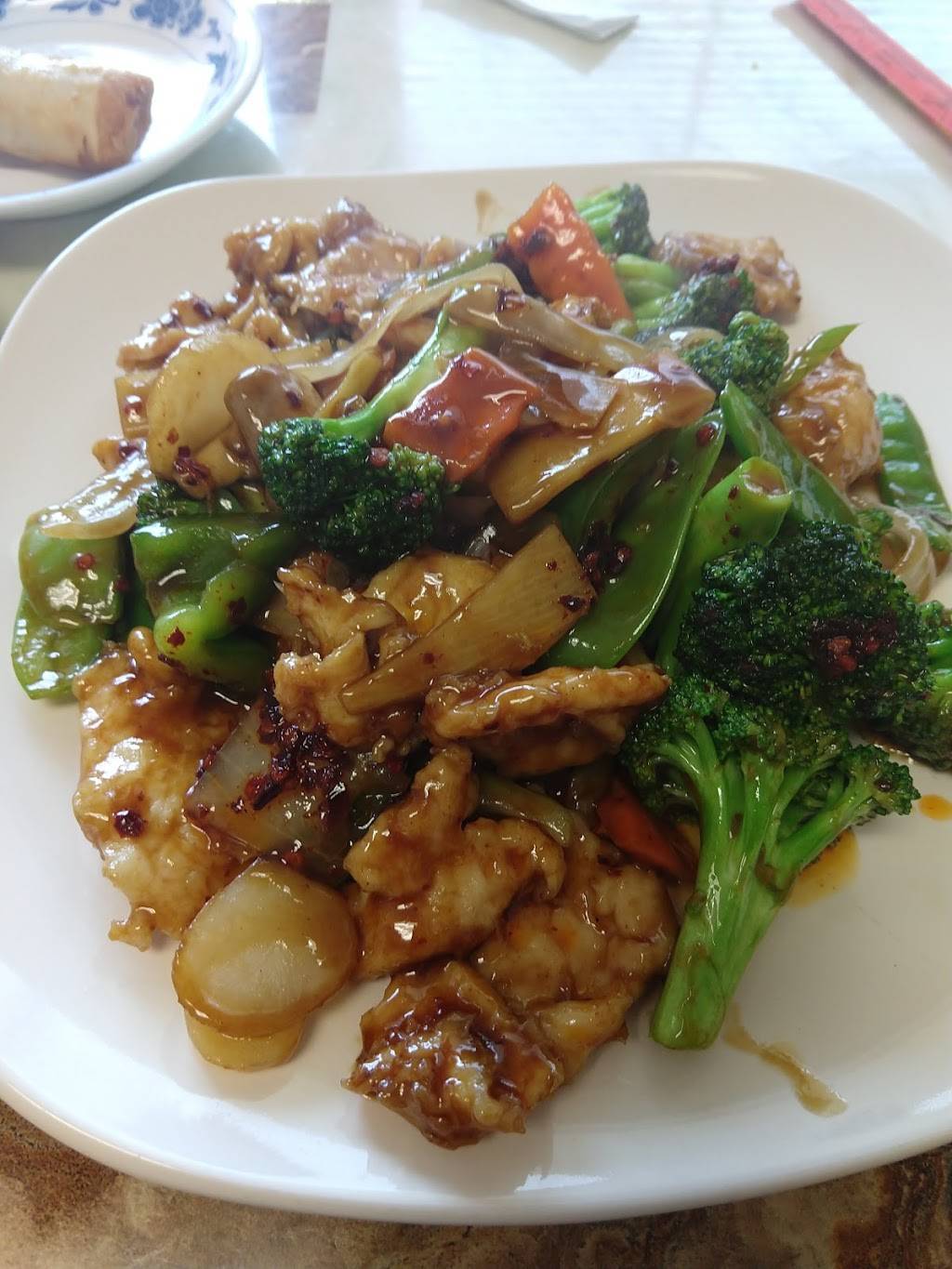 China Kitchen | restaurant | 4525 M-37, Middleville, MI 49333, USA | 2697952200 OR +1 269-795-2200