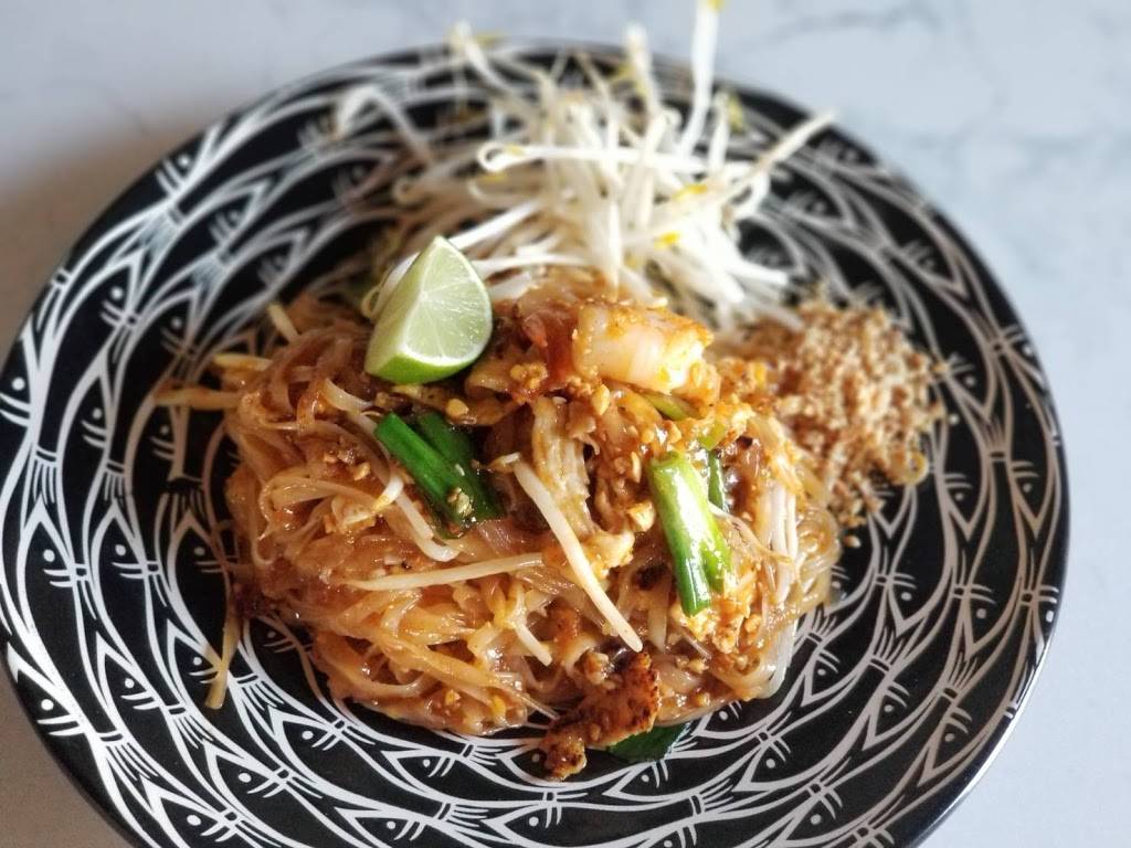 Local Asian Bistro | restaurant | 10706 NW Lakeshore Ave #112, Vancouver, WA 98685, USA | 3607877847 OR +1 360-787-7847