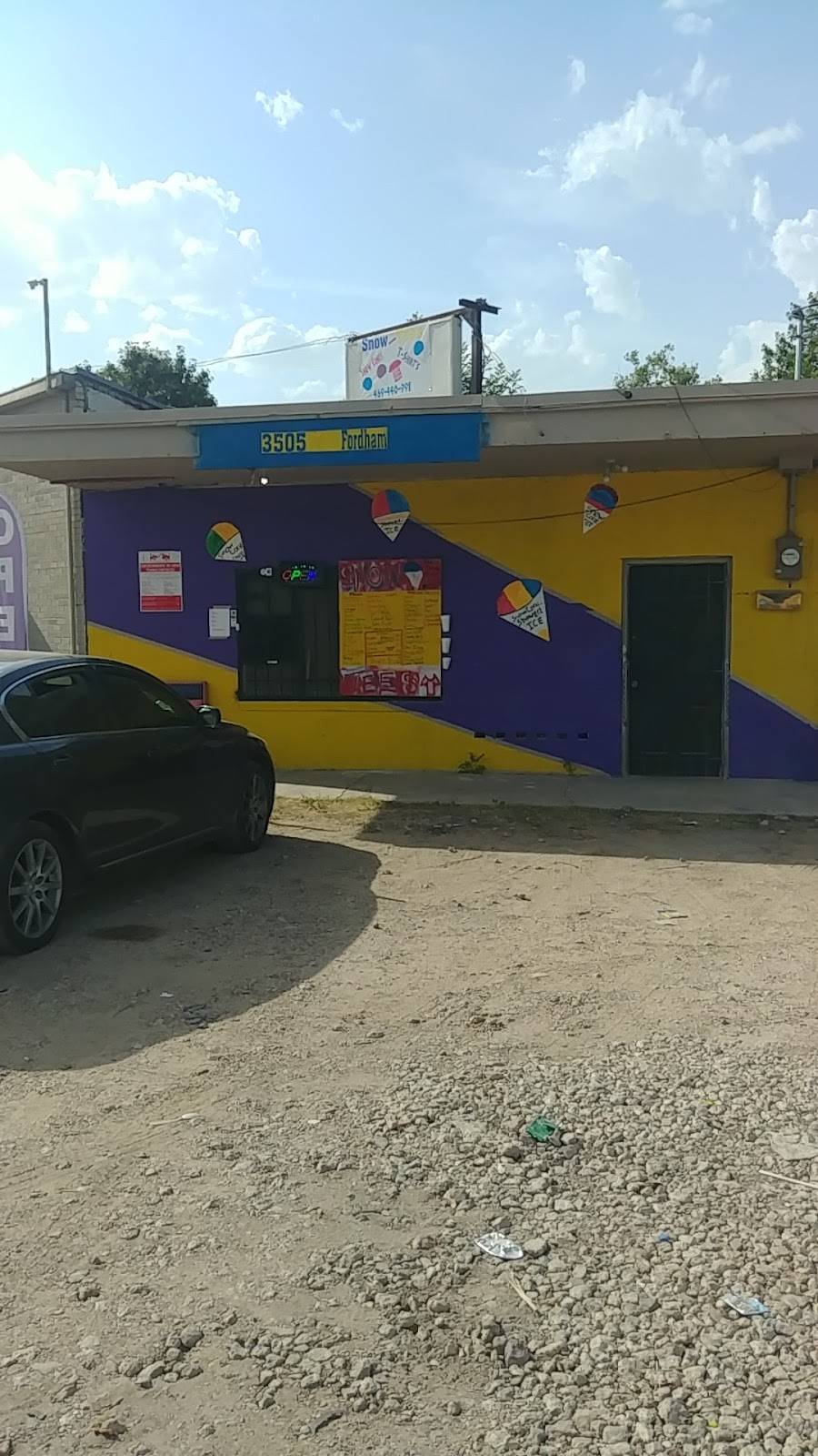 Snow Tees | restaurant | 3505 Fordham Rd, Dallas, TX 75216, USA | 4697677696 OR +1 469-767-7696