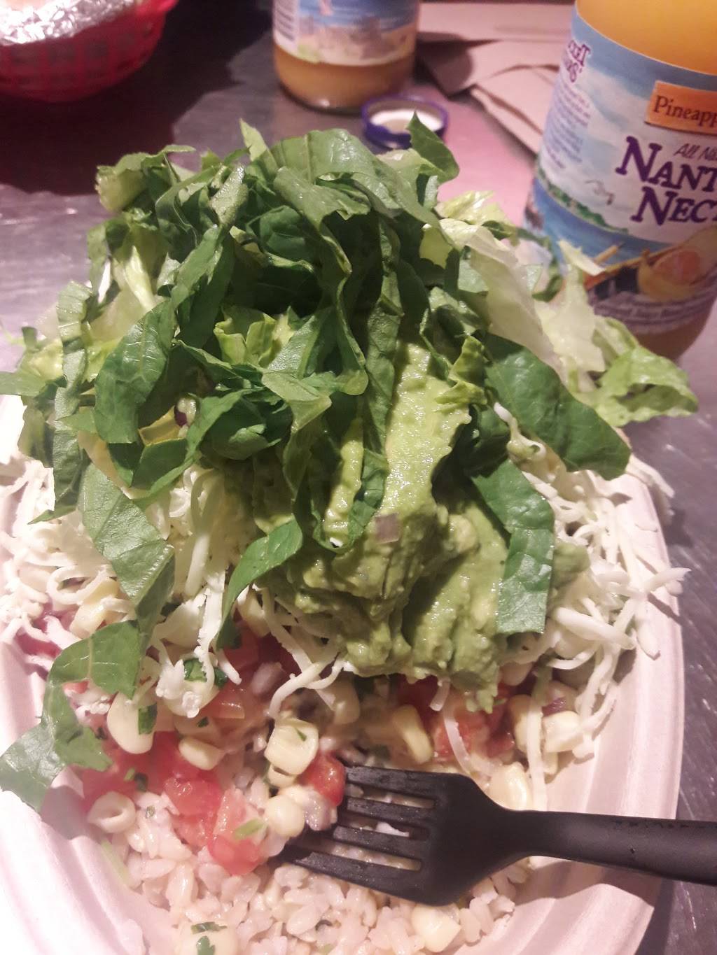 Chipotle Mexican Grill | restaurant | 222 Market St, Newark, NJ 07102, USA | 8622351110 OR +1 862-235-1110