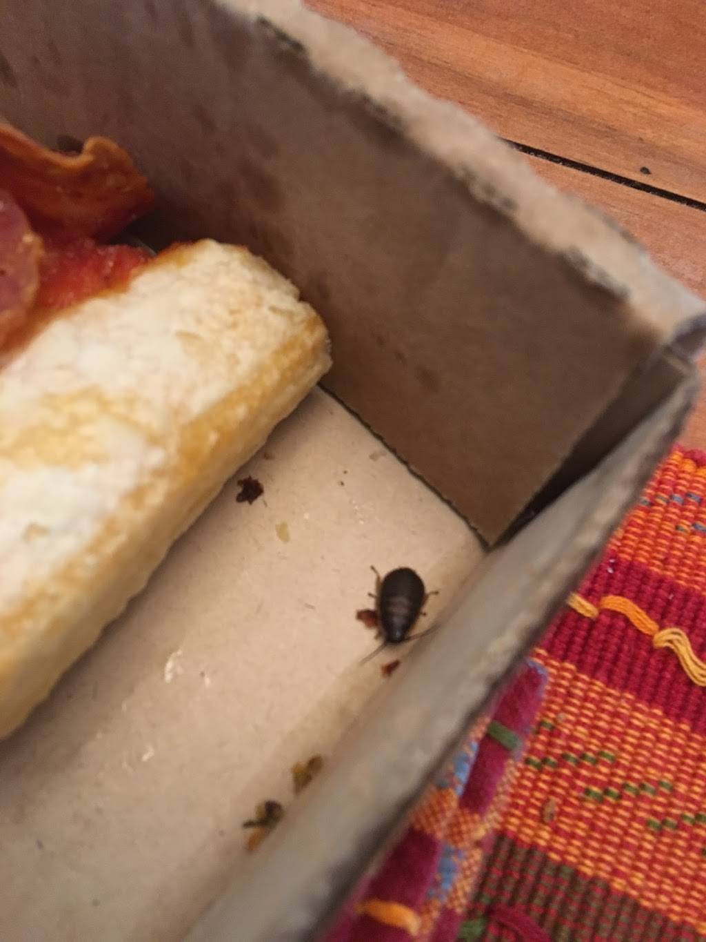 Pizza Hut | restaurant | 10 W Chestnut Hill Ln, Reisterstown, MD 21136, USA | 4108337196 OR +1 410-833-7196