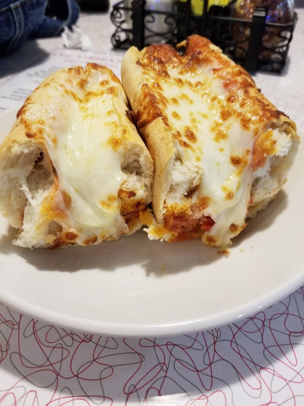 Colasessanos | restaurant | 502 Pennsylvania Ave, Fairmont, WV 26554, USA | 3043639713 OR +1 304-363-9713