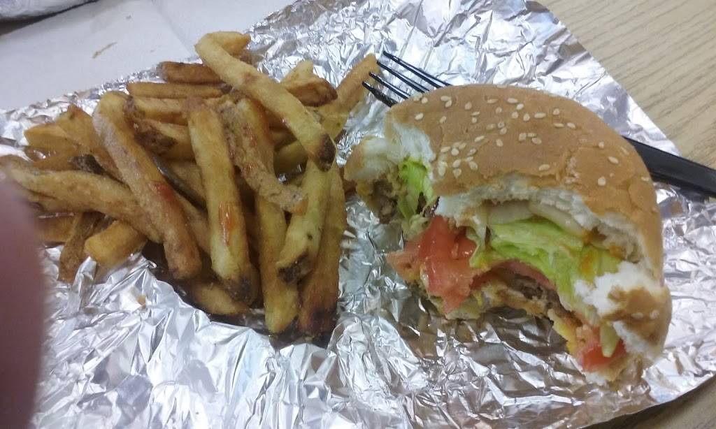 Five Guys | meal takeaway | 573 Grand Army of the Republic Hwy, Swansea, MA 02777, USA | 5086178701 OR +1 508-617-8701
