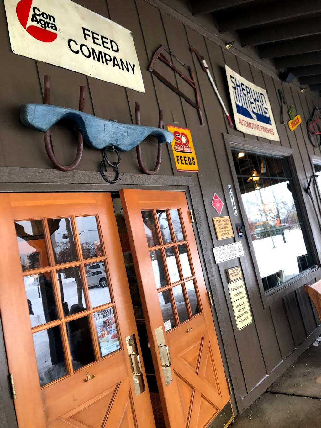 Cracker Barrel Old Country Store | restaurant | 2285 Woodlake Dr, Okemos, MI 48864, USA | 5173811511 OR +1 517-381-1511