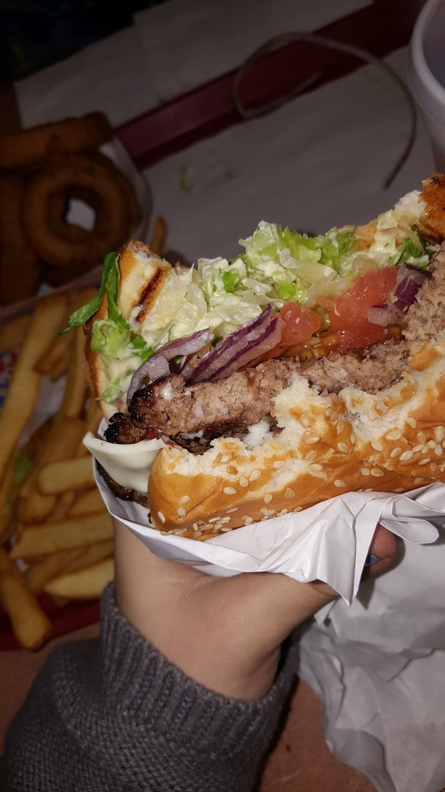 Best Burger | restaurant | 1979 E Maple St, North Canton, OH 44720, USA | 3304980808 OR +1 330-498-0808