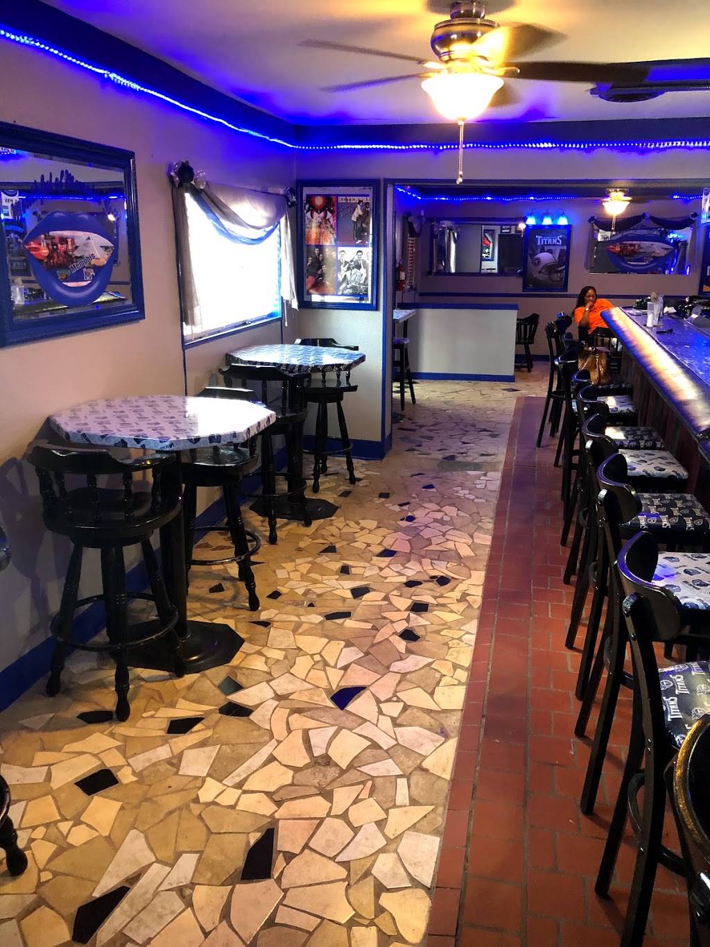 Mouthful Of Memphis Grill | restaurant | 3057 Thomas St, Memphis, TN 38127, USA | 9015523063 OR +1 901-552-3063