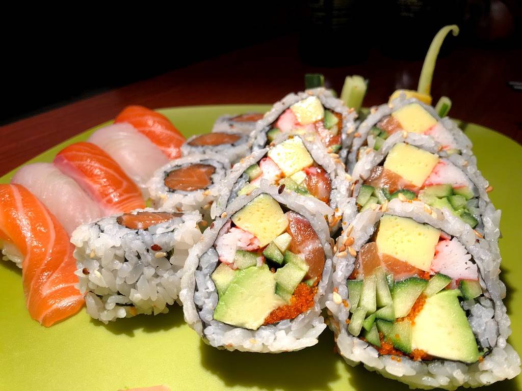 Sushi Bong | restaurant | Shops on Yonge 7181 Yonge Street #27, Thornhill, ON L3T 0C7, Canada | 9055972200 OR +1 905-597-2200