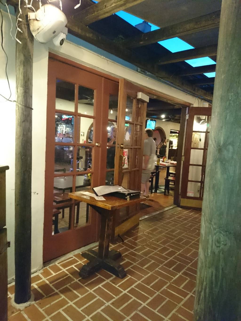 White Lion | restaurant | 3604, 20 Cuna St, St. Augustine, FL 32084, USA | 9048292388 OR +1 904-829-2388