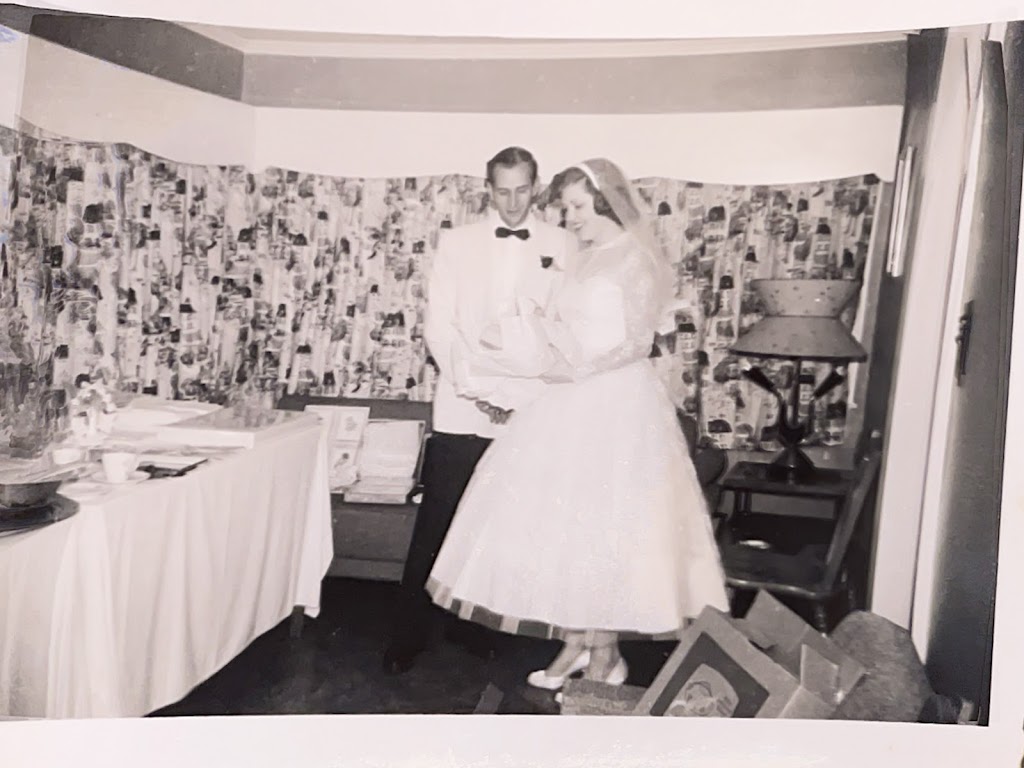 Ebin’s Point | restaurant | 26804 Burleson Rd, Albemarle, NC 28001, USA | 7044677777 OR +1 704-467-7777