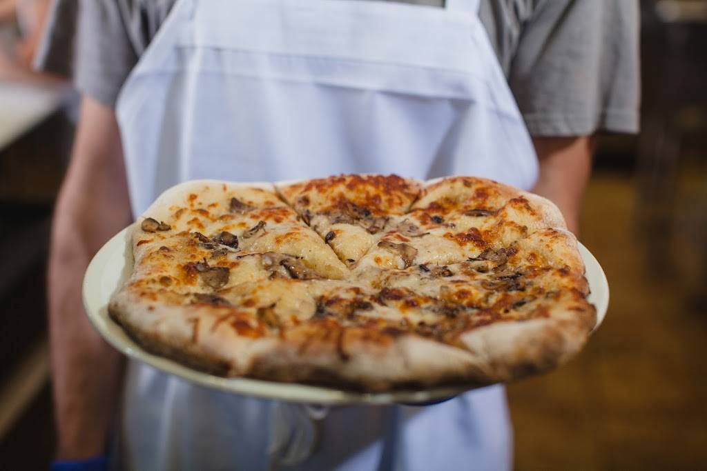 Black Sheep Bar & Grill | restaurant | 1642 S Shore Dr, Holland, MI 49423, USA | 6163359319 OR +1 616-335-9319