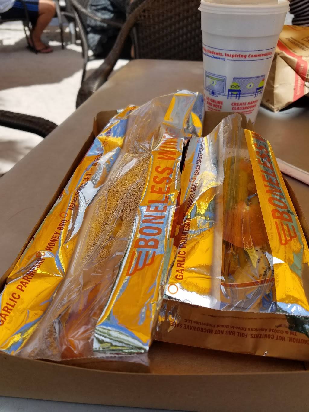 Sonic Drive-In | restaurant | 8188 W Commercial Blvd, Lauderhill, FL 33351, USA | 9549003271 OR +1 954-900-3271