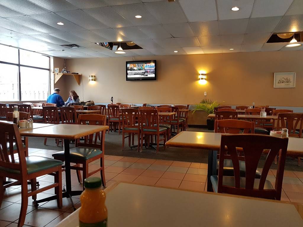 Jodies Restaurant | restaurant | 331 Horner Ave, Toronto, ON M8W 1Z6, Canada | 4162555552 OR +1 416-255-5552