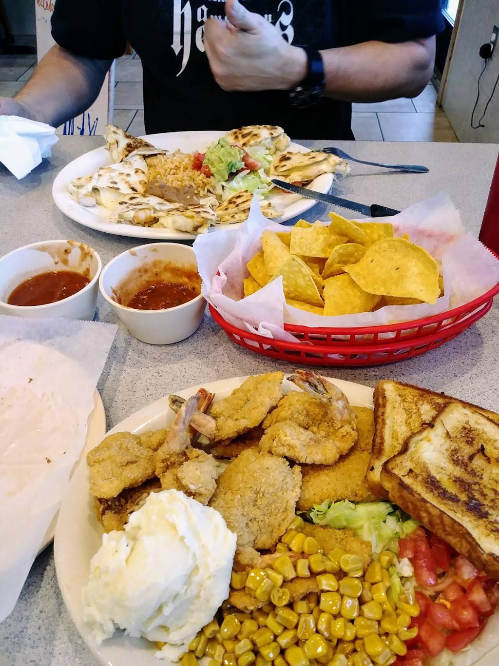 El Rinconcito Restaurant | restaurant | 4013 Prescott St, Corpus Christi, TX 78416, USA | 3618518020 OR +1 361-851-8020