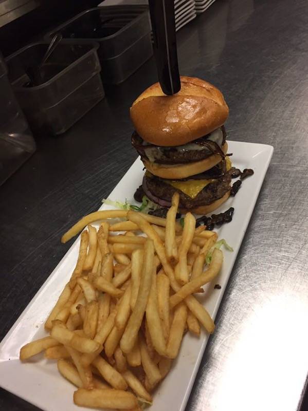 Ruby Tuesday | restaurant | 41 Orange Plaza Ln, Middletown, NY 10940, USA | 8453429006 OR +1 845-342-9006