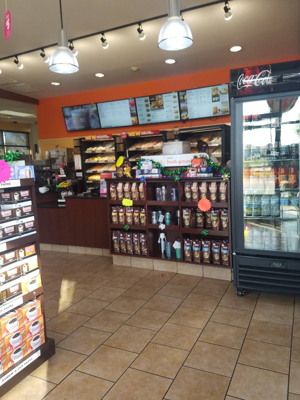 Dunkin | cafe | 892 S E Main St, East Dundee, IL 60118, USA | 8474287163 OR +1 847-428-7163