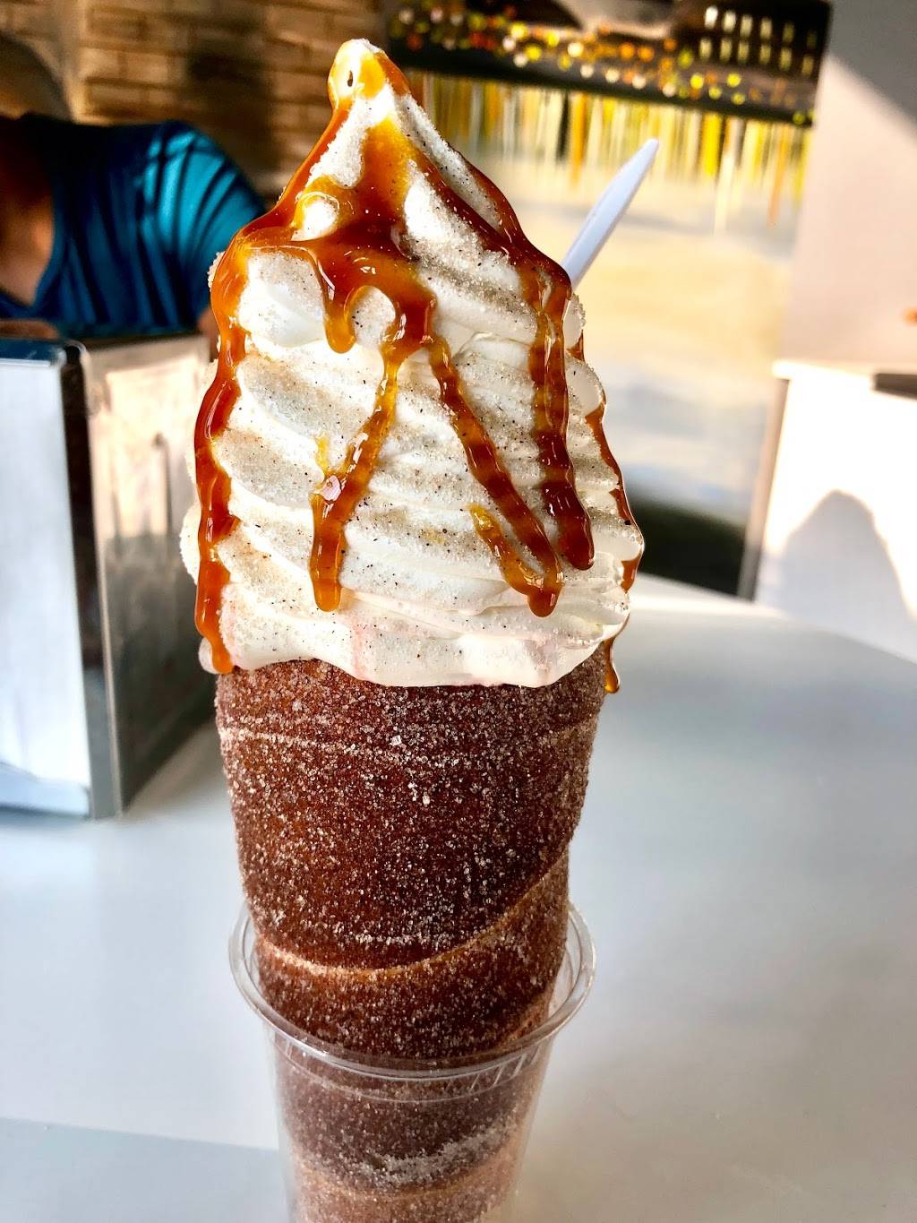 Chimney Cake Shop | restaurant | 1786 Stone Church Rd E, Hamilton, ON L8W 3P8, Canada | 9055603884 OR +1 905-560-3884