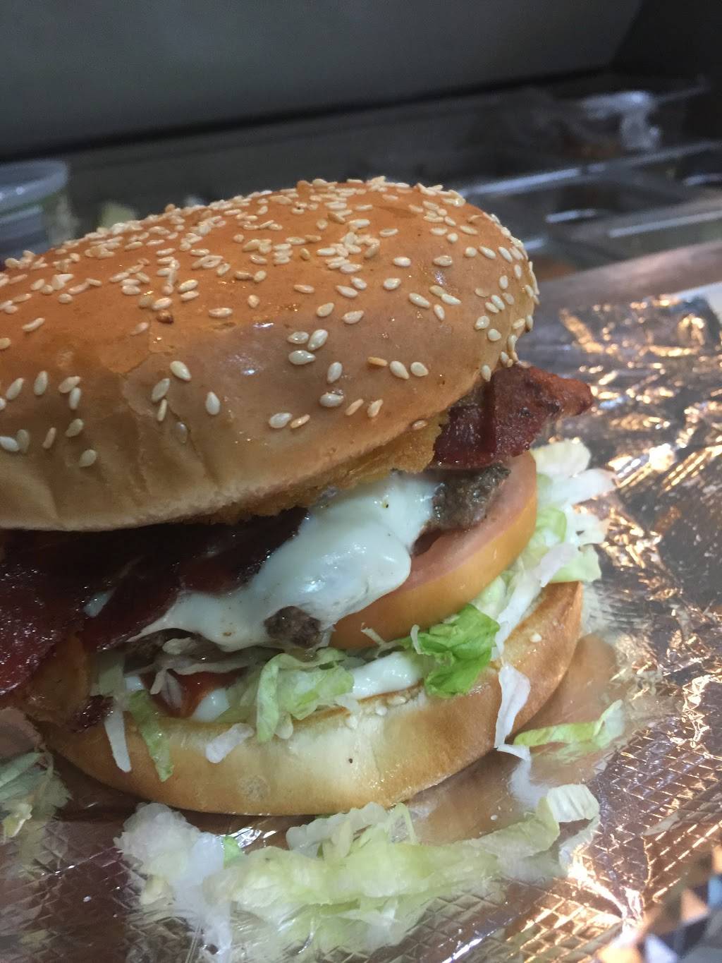 Its A Wrap | restaurant | 12524 Kinsman Rd, Cleveland, OH 44120, USA | 2164718114 OR +1 216-471-8114