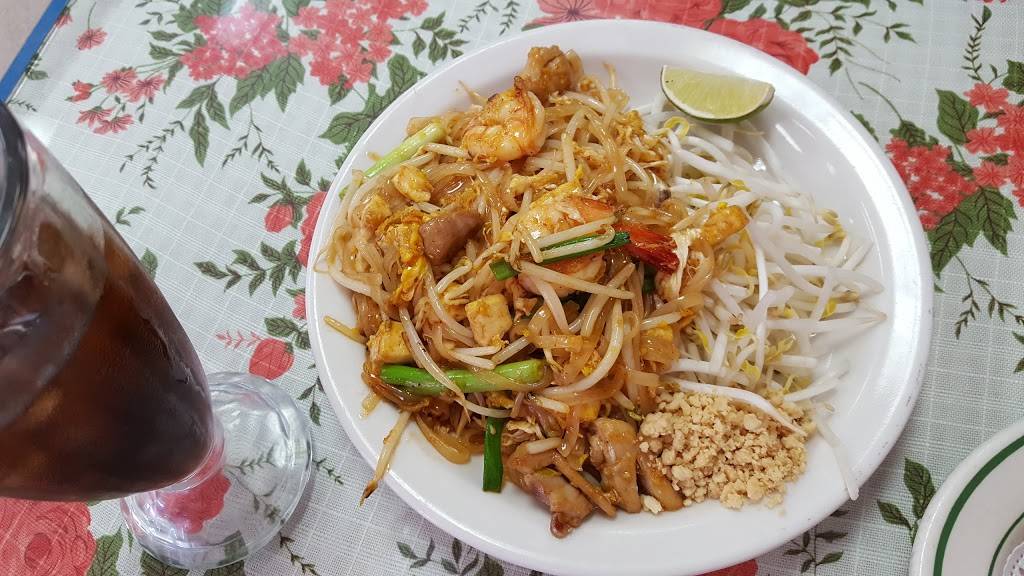 Lerd Rod Restaurant | restaurant | 278 Normandie Avenue, Los Angeles, CA 90020, USA | 2133651170 OR +1 213-365-1170