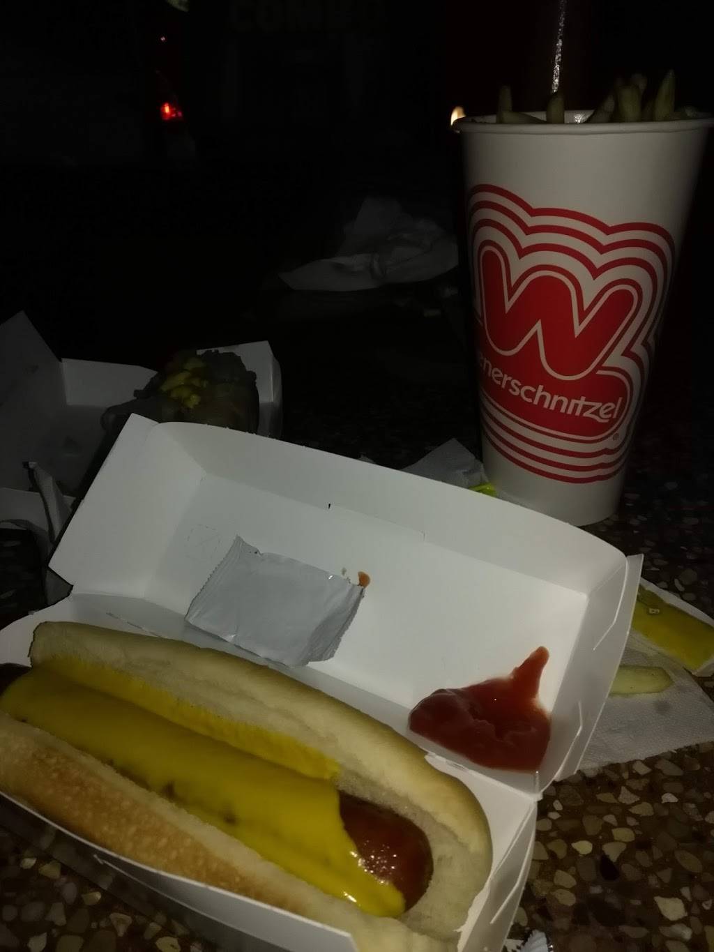 Wienerschnitzel | restaurant | 2569 W Ball Rd, Anaheim, CA 92804, USA | 7147614705 OR +1 714-761-4705