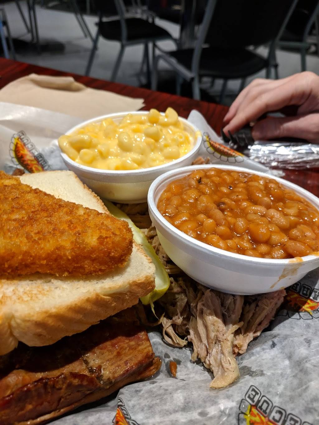 Ricks Barbecue | restaurant | 212 Warrior Dr, Murfreesboro, TN 37128, USA | 6158931100 OR +1 615-893-1100