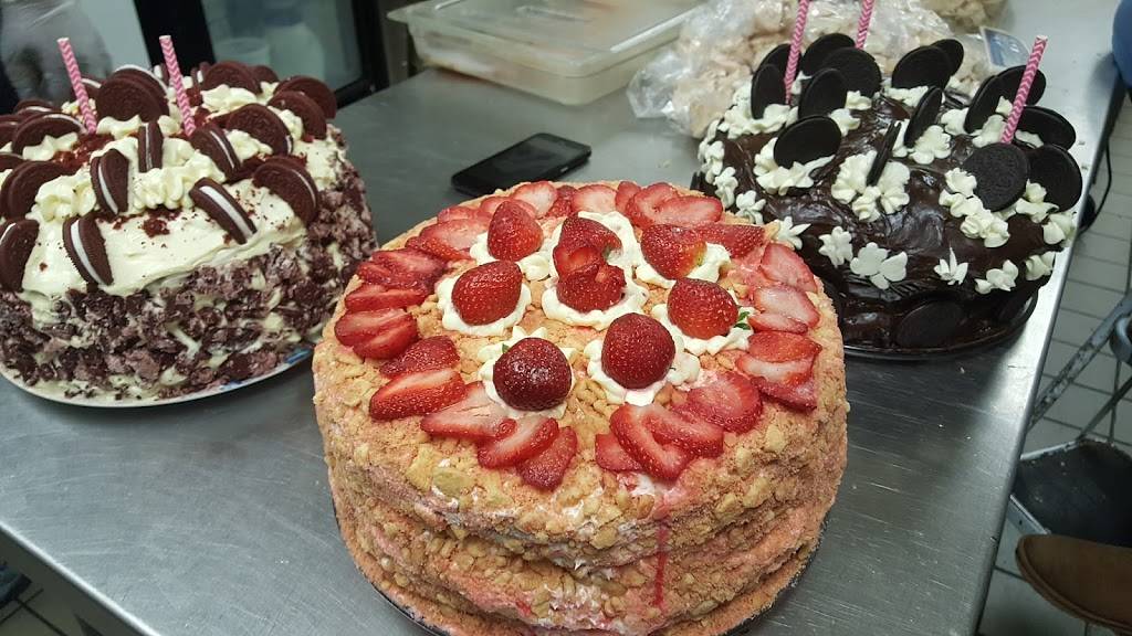 Muncheez | restaurant | 12306 Buckeye Rd, Cleveland, OH 44120, USA | 2169218128 OR +1 216-921-8128