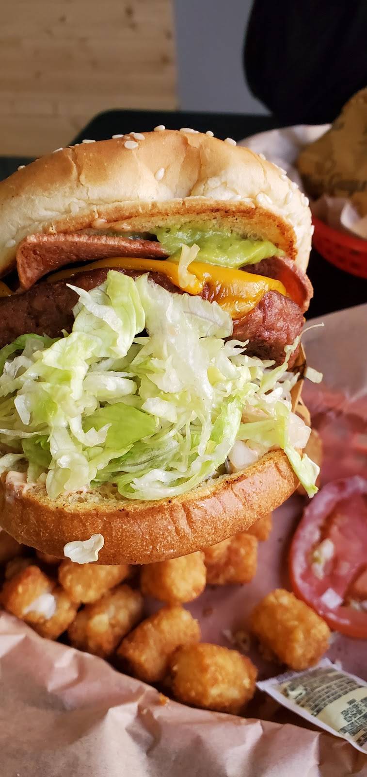 Nice Guys 100% Vegan | restaurant | 615 W 19th St, Costa Mesa, CA 92627, USA | 9014683426 OR +1 901-468-3426