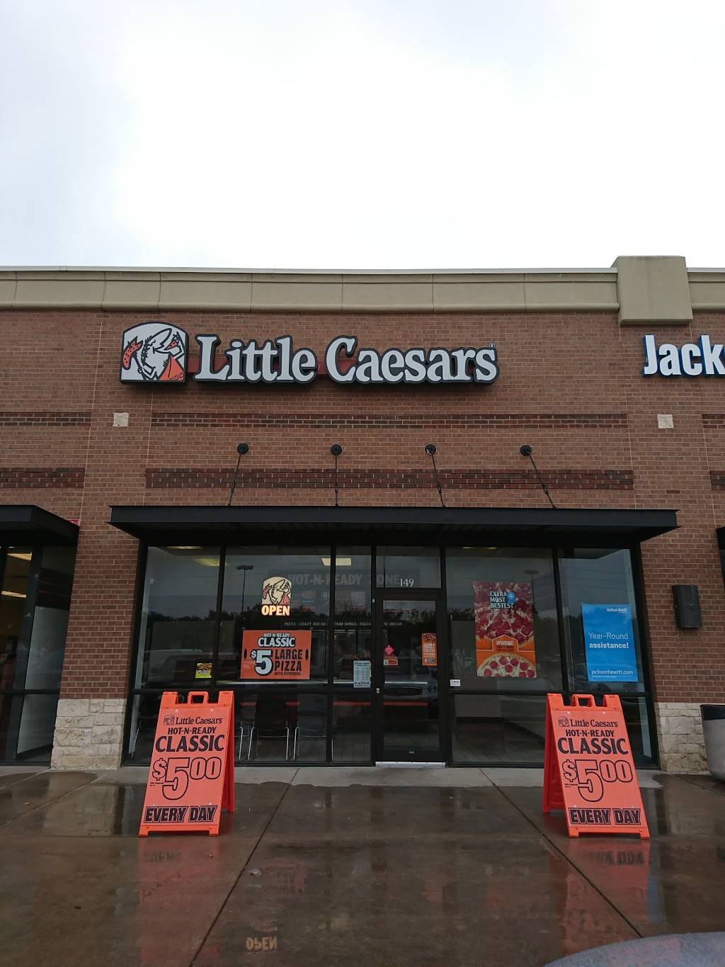 Little Caesars Pizza | meal takeaway | 2645 Arapaho Rd, Garland, TX 75044, USA | 9725307681 OR +1 972-530-7681