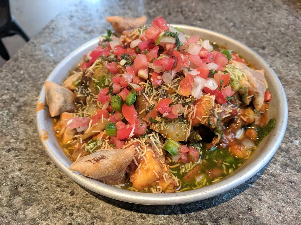 Curry Up Now | restaurant | 3250 Zanker Rd #30, San Jose, CA 95134, USA | 4087703541 OR +1 408-770-3541