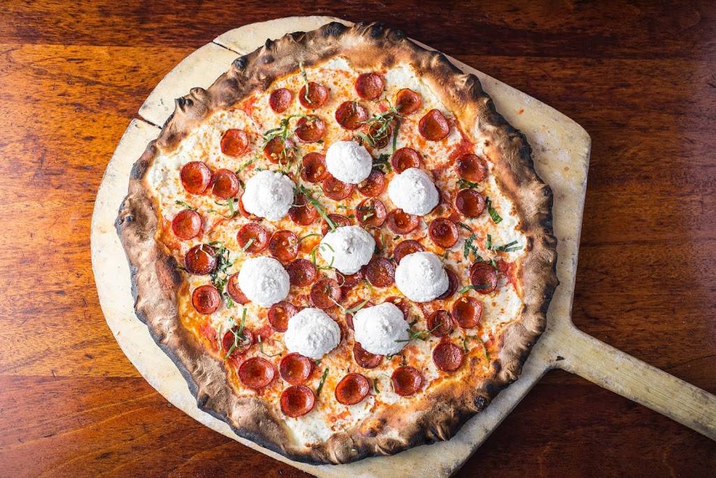 Coalfire | restaurant | 1321 W Grand Ave, Chicago, IL 60642, USA | 3122262625 OR +1 312-226-2625