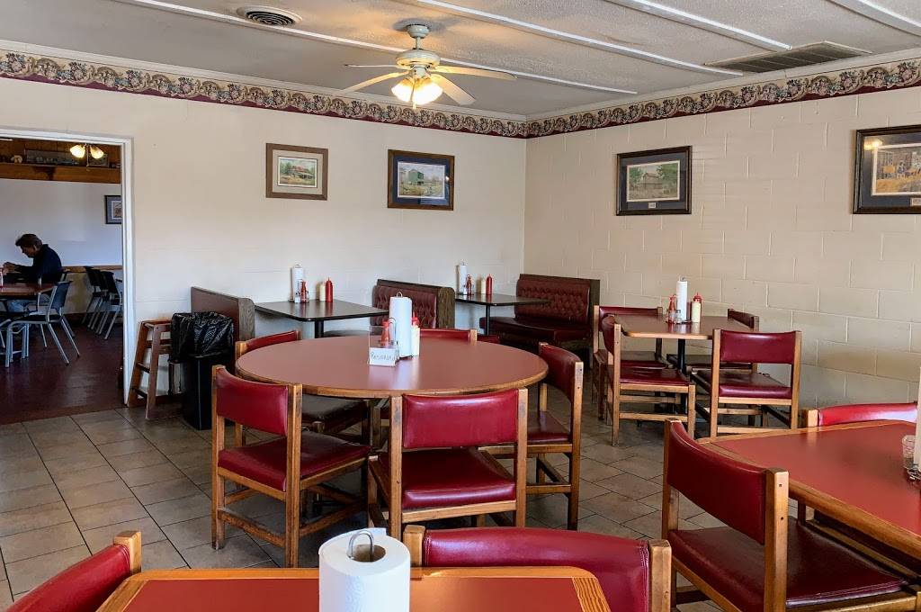 Trulucks Seafood | restaurant | 201 E Smith St, Timmonsville, SC 29161, USA | 8433463838 OR +1 843-346-3838