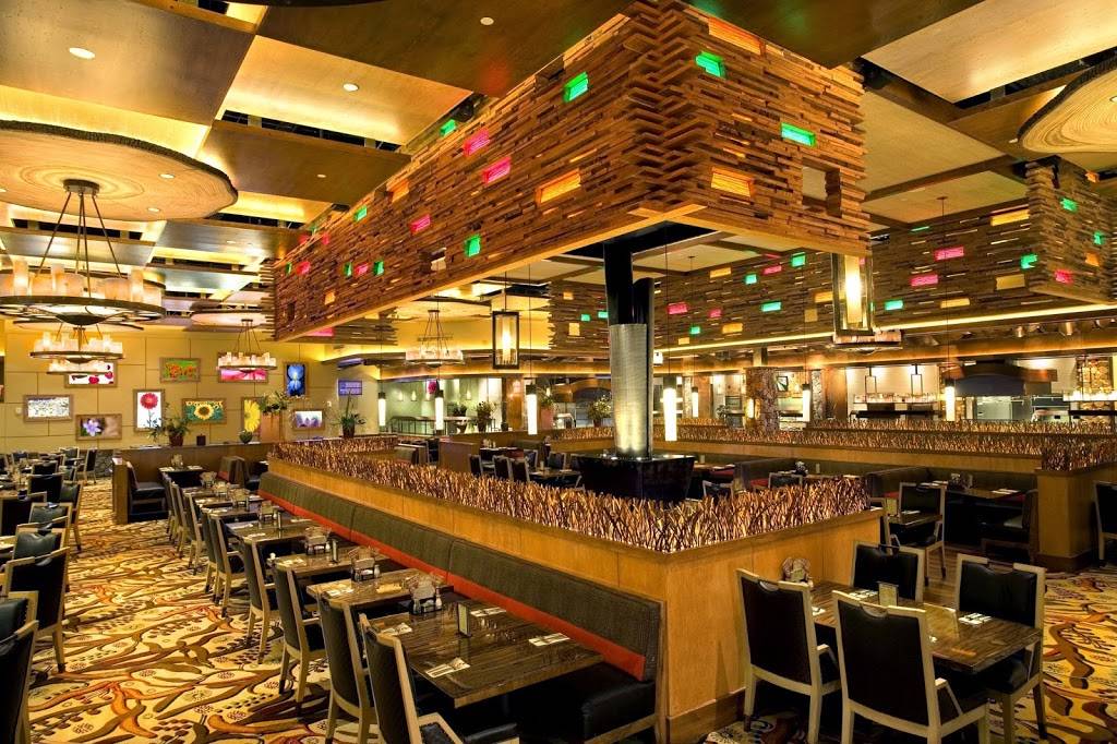 Seasons Live Action Buffet | restaurant | 3333 Blue Diamond Rd, Las Vegas, NV 89139, USA | 7029148545 OR +1 702-914-8545
